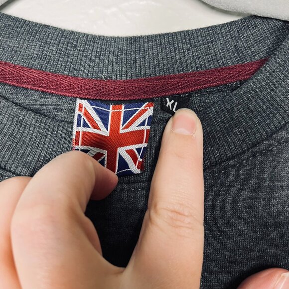 KK Apparel Embroidered London England Union Jack Gray Crew Neck Sweatshirt - Picture 4 of 8
